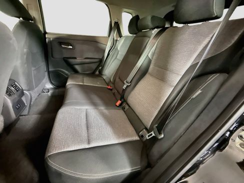 Used 2023 Nissan Rogue SV FWD image 25