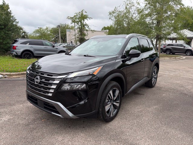 Certified 2026 Nissan Rogue SL AWD/4WD image 3