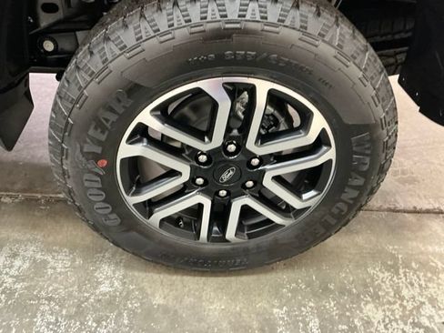 New 2026 Ford Ranger Lariat w/ FX4 Off-Road Package AWD/4WD image 11