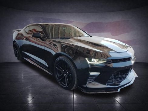 Used 2016 Chevrolet Camaro SS RWD image 7