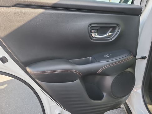 Used 2024 Honda HR-V Sport image 10