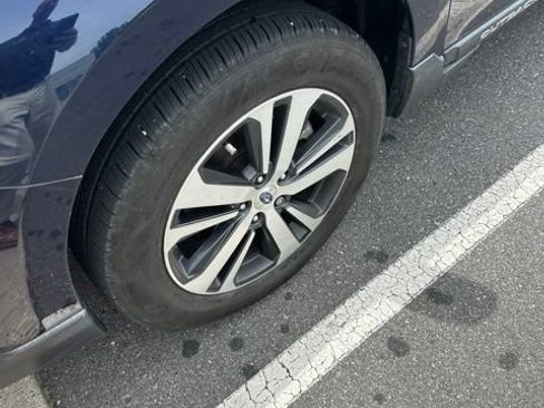 Used 2018 Subaru Outback 2.5i Limited AWD/4WD image 4
