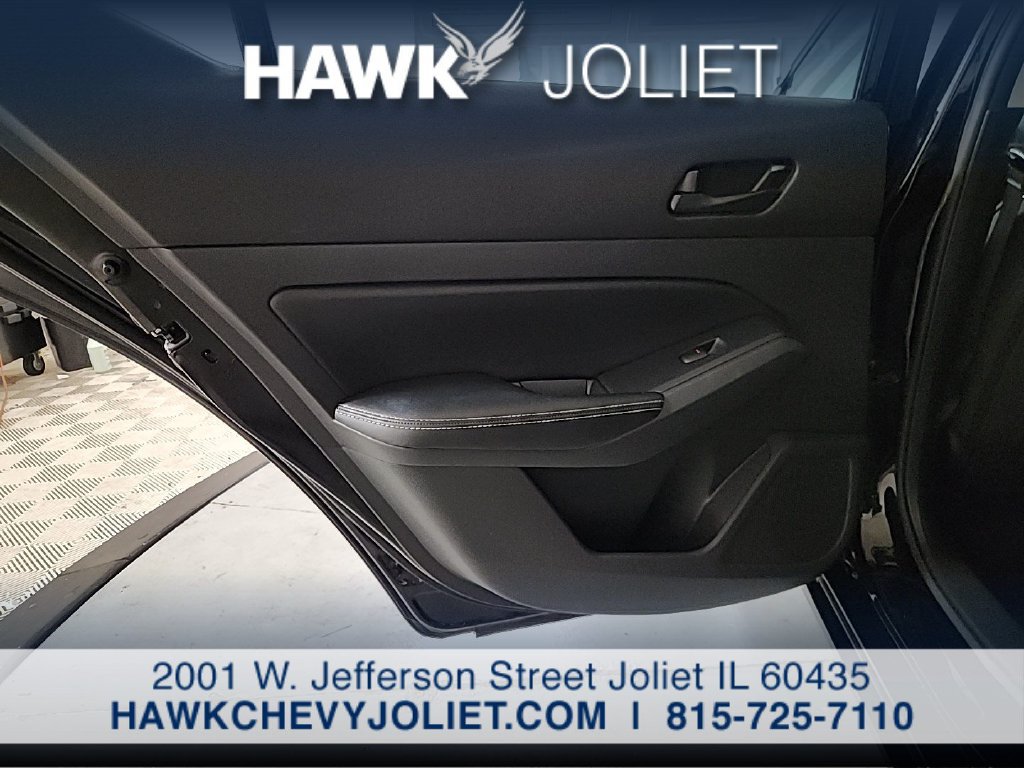 Used 2024 Nissan Altima 2.5 SV FWD image 19