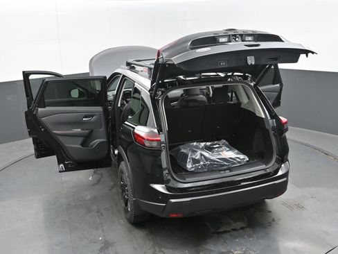 New 2026 Nissan Rogue SV image 43