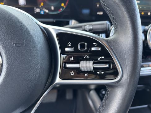 Used 2023 Mercedes-Benz GLA 250 GLA 250 w/ Premium Package image 27