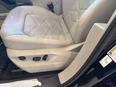 New 2026 Volkswagen Atlas SE image 19