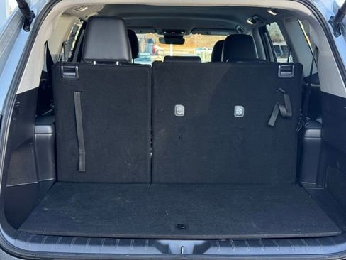 Used 2025 Toyota Grand Highlander AWD image 8