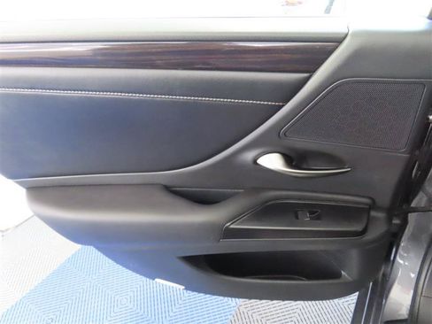 Used 2020 Lexus ES 350 w/ Premium Package FWD image 30