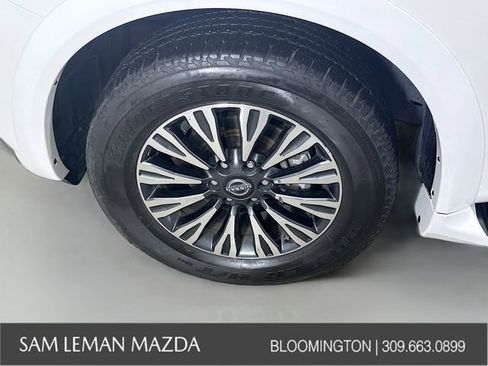 Used 2024 Nissan Armada SL w/ Midnight Edition Package image 31
