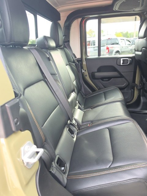 Used 2025 Jeep Gladiator Sport AWD/4WD image 27