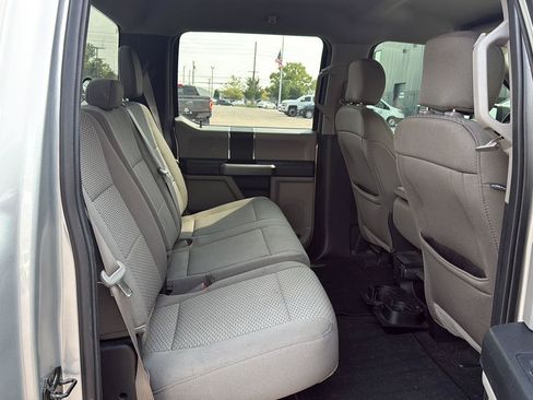 Used 2018 Ford F150 XLT AWD/4WD image 11