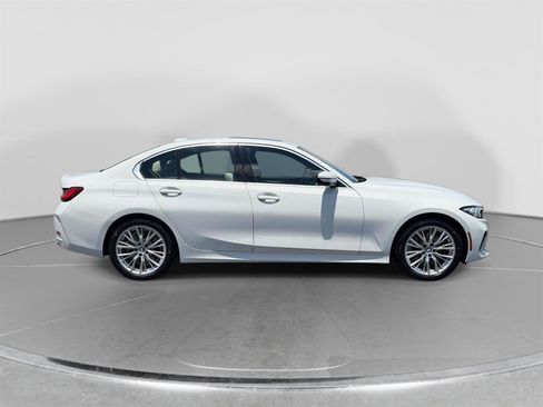 Certified 2024 BMW 330i Sedan w/ Convenience Package RWD image 6
