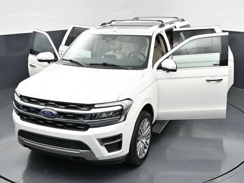 Used 2022 Ford Expedition Max Limited AWD/4WD image 39