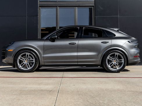 New 2026 Porsche Cayenne Coupe image 2