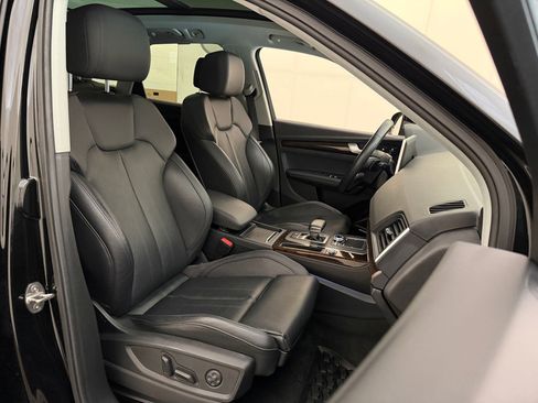 Used 2019 Audi Q5 2.0T Premium Plus w/ Premium Plus Package AWD/4WD image 33