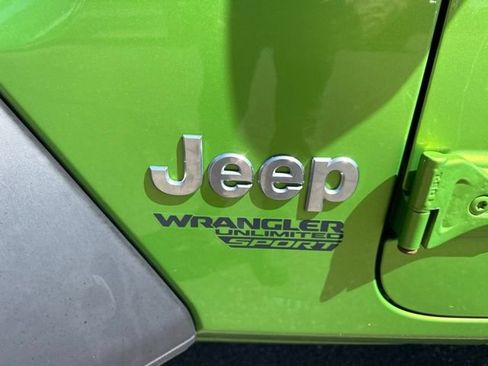 Used 2020 Jeep Wrangler Unlimited Sport S AWD/4WD image 11