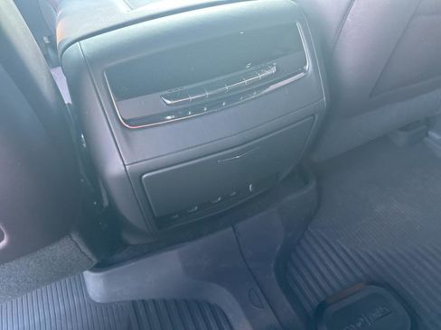 Used 2023 Cadillac Escalade Sport Platinum image 17