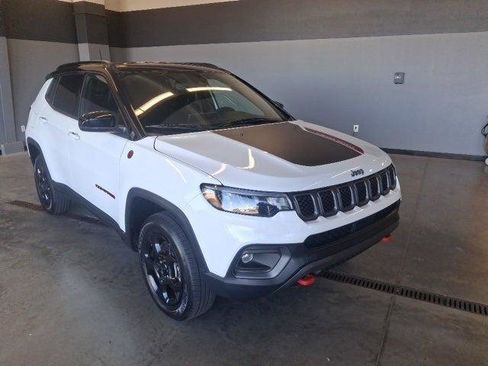 Certified 2023 Jeep Compass Trailhawk image 2