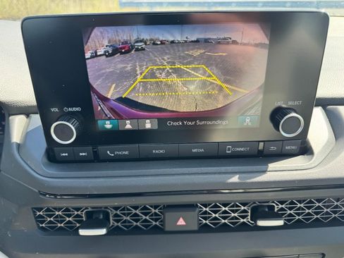 Certified 2024 Honda Accord EX image 25