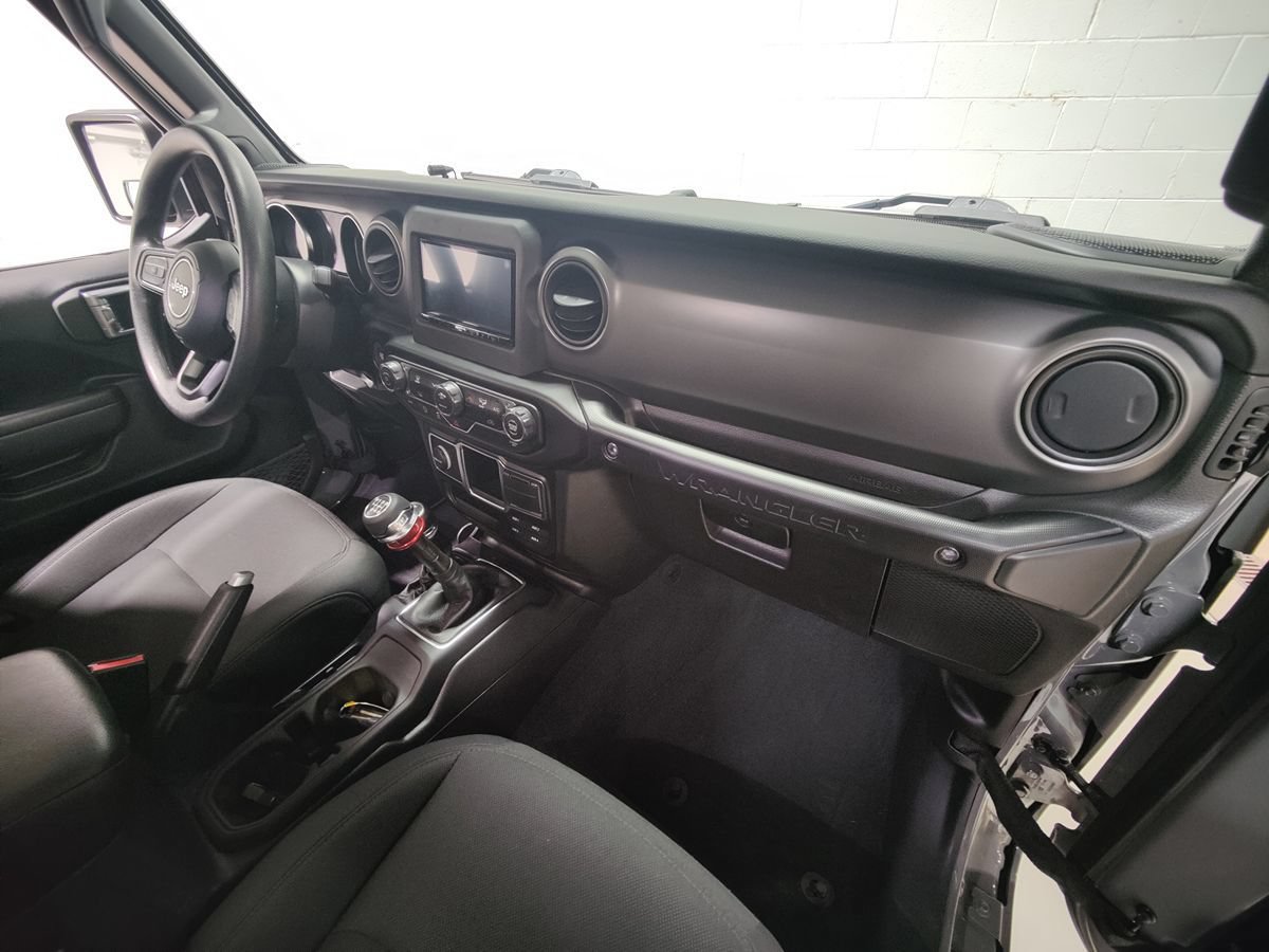 Used 2022 Jeep Wrangler Sport AWD/4WD image 20