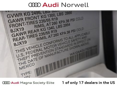 Used 2025 Audi Q5 Premium Plus w/ Premium Plus AWD/4WD image 3
