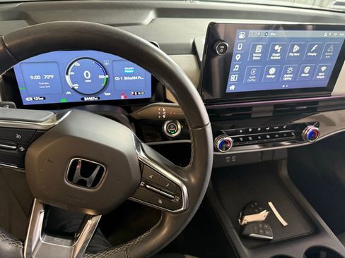 Used 2024 Honda Prologue Touring image 8