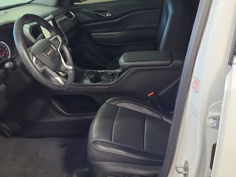 Used 2023 GMC Acadia SLT FWD image 8