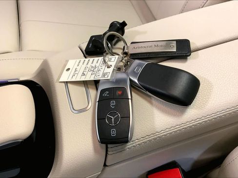 Used 2023 Mercedes-Benz GLA 250 4MATIC image 15