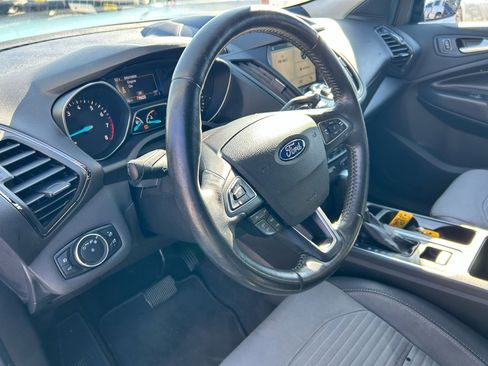 Used 2017 Ford Escape Titanium image 6