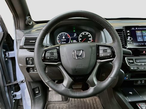 Used 2024 Honda Ridgeline Black Edition image 12