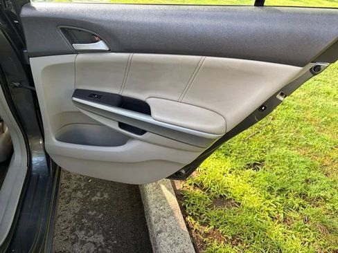 Used 2009 Honda Accord EX-L image 23