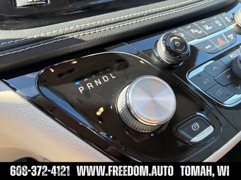 Used 2021 Chrysler Pacifica Limited w/ Premium & Safety Sphere Group AWD/4WD image 24