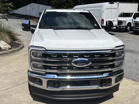 Used 2025 Ford F250 King Ranch w/ Chrome Package image 4