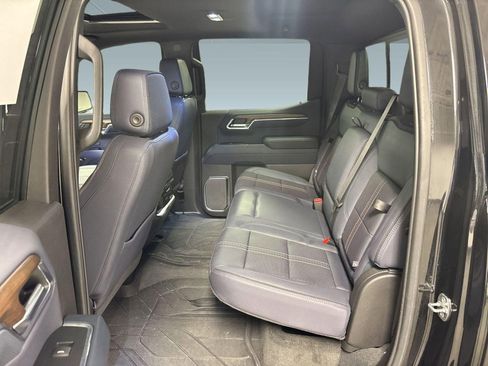 Used 2023 Chevrolet Silverado 1500 High Country image 13