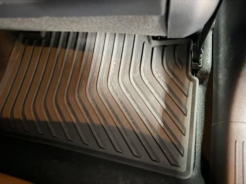 Used 2025 Kia Soul EX FWD image 24