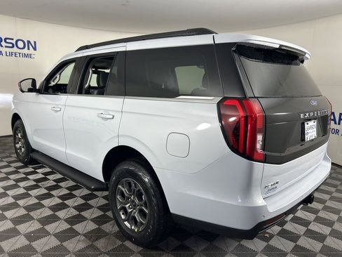 New 2026 Ford Expedition Active image 6