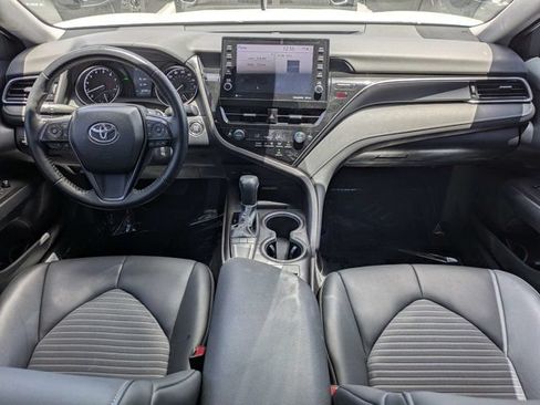 Used 2023 Toyota Camry SE w/ Cold Weather Package FWD image 14
