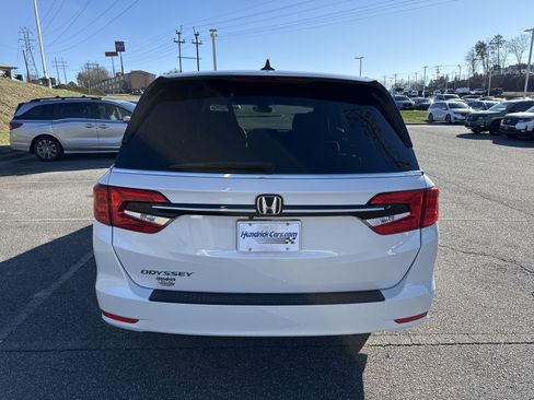 Certified 2024 Honda Odyssey EX-L image 9