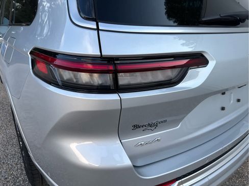 Used 2025 Jeep Grand Cherokee L Summit image 20