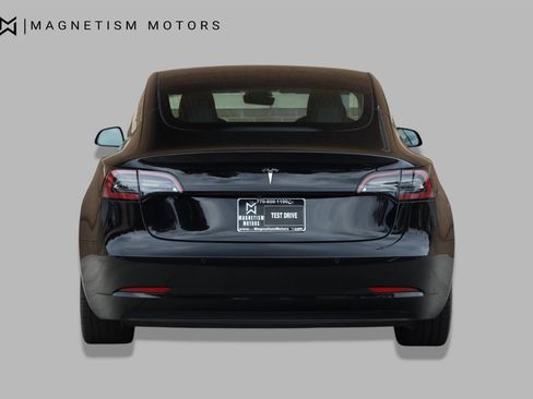 Used 2018 Tesla Model 3 Long Range RWD image 7