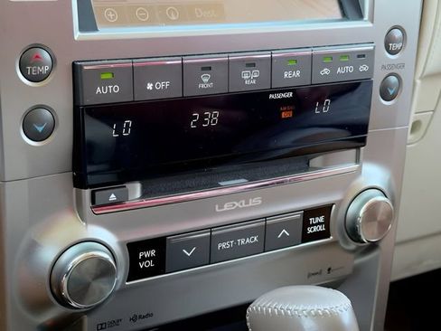 Used 2017 Lexus GX 460 Premium AWD/4WD image 23
