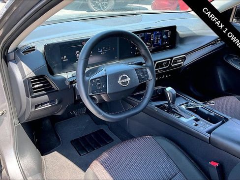 Used 2026 Nissan Sentra SR w/ Floor Mat Package FWD image 5