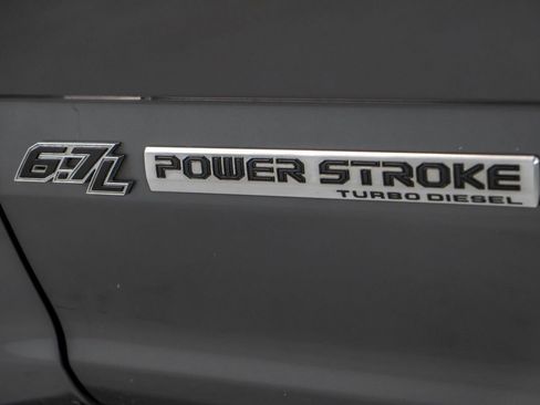 Used 2022 Ford F250 Platinum w/ FX4 Off-Road Package AWD/4WD image 54