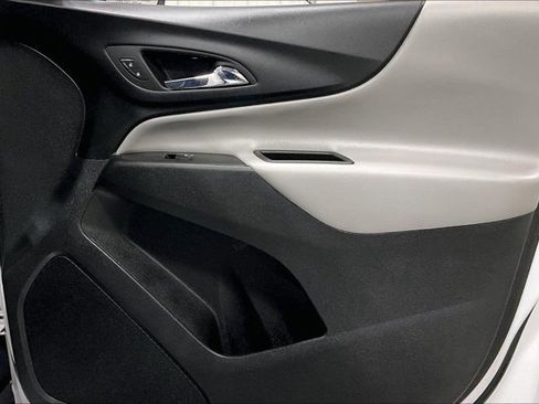 Used 2024 Chevrolet Equinox LT image 24