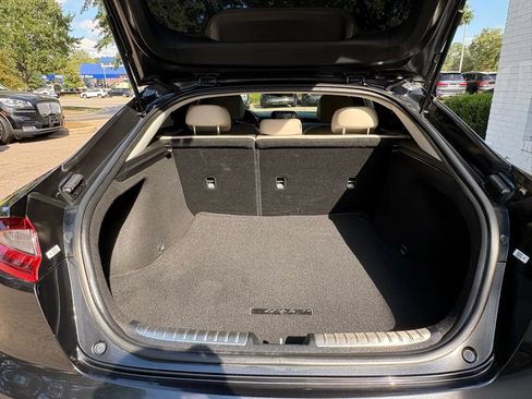 Used 2019 Kia Stinger RWD image 21