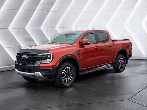 Used 2024 Ford Ranger Lariat w/ FX4 Off-Road Package image 3