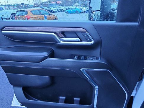 Used 2024 Chevrolet Silverado 3500 LT image 18