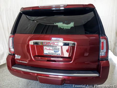 Used 2019 GMC Yukon Denali w/ Denali Ultimate Package AWD/4WD image 8