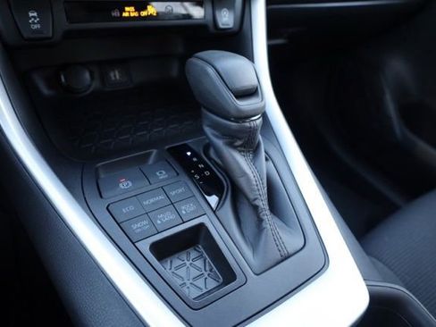 Used 2024 Toyota RAV4 LE image 25