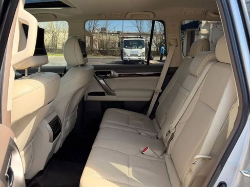 Used 2012 Lexus GX 460 w/ Comfort Plus Pkg AWD/4WD image 9